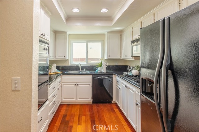 1916 Carnegie Lane, Redondo Beach, California 90278, 3 Bedrooms Bedrooms, ,2 BathroomsBathrooms,Residential,Sold,Carnegie,SB21008492