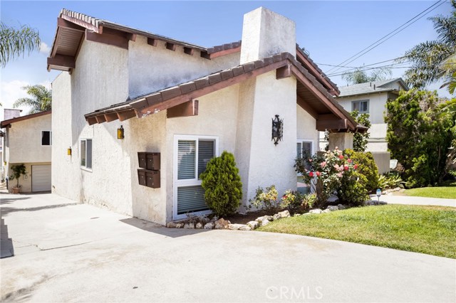 1916 Clark Lane, Redondo Beach, California 90278, 1 Bedroom Bedrooms, ,1 BathroomBathrooms,Residential,Sold,Clark,SB20129289