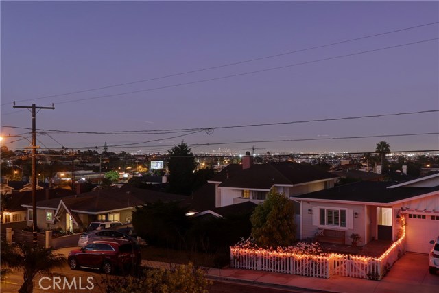 1221 Stanford Avenue, Redondo Beach, California 90278, 3 Bedrooms Bedrooms, ,2 BathroomsBathrooms,Residential,Sold,Stanford,SB19233175
