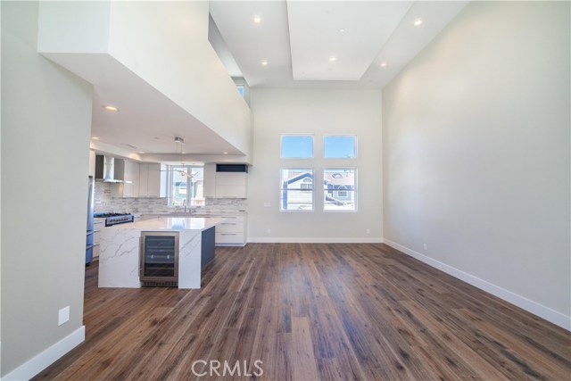 2713 Carnegie Lane, Redondo Beach, California 90278, 4 Bedrooms Bedrooms, ,4 BathroomsBathrooms,Residential,Sold,Carnegie,SB19244755