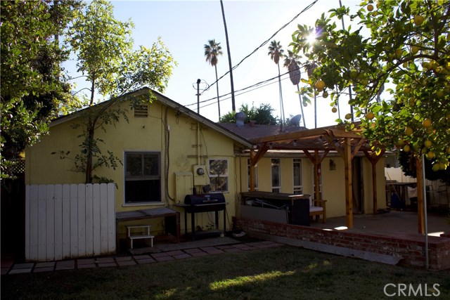 2 Bed Home for Sale in Lake Balboa, California
