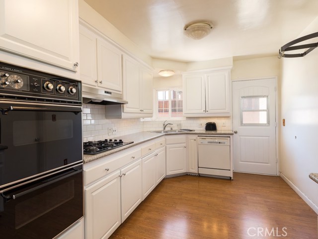 2421 Sebald Avenue, Redondo Beach, California 90278, 3 Bedrooms Bedrooms, ,1 BathroomBathrooms,Residential,Sold,Sebald,SB19080953