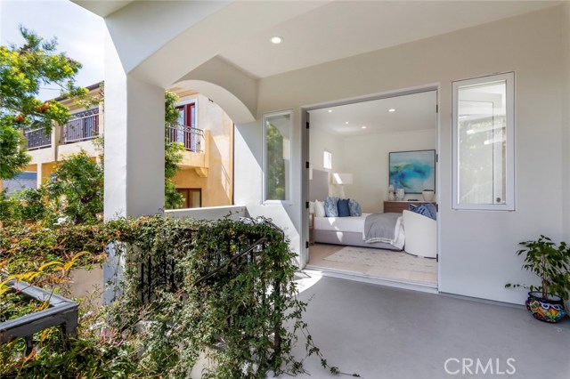 700 Avenue C, Redondo Beach, California 90277, 5 Bedrooms Bedrooms, ,5 BathroomsBathrooms,Residential,Sold,Avenue C,SB19123719