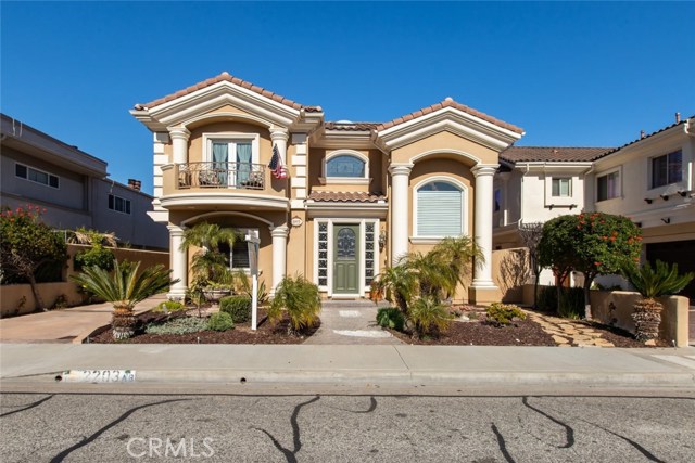 2203 Gates Avenue, Redondo Beach, California 90278, 4 Bedrooms Bedrooms, ,2 BathroomsBathrooms,Residential,Sold,Gates,PW20026104