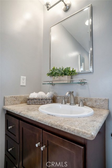 1902 Spreckels Lane, Redondo Beach, California 90278, 3 Bedrooms Bedrooms, ,2 BathroomsBathrooms,Residential,Sold,Spreckels,SB19180441