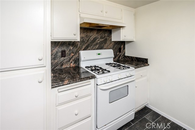 834 Lucia Avenue, Redondo Beach, California 90277, 2 Bedrooms Bedrooms, ,1 BathroomBathrooms,Residential,Sold,Lucia,SB19263239