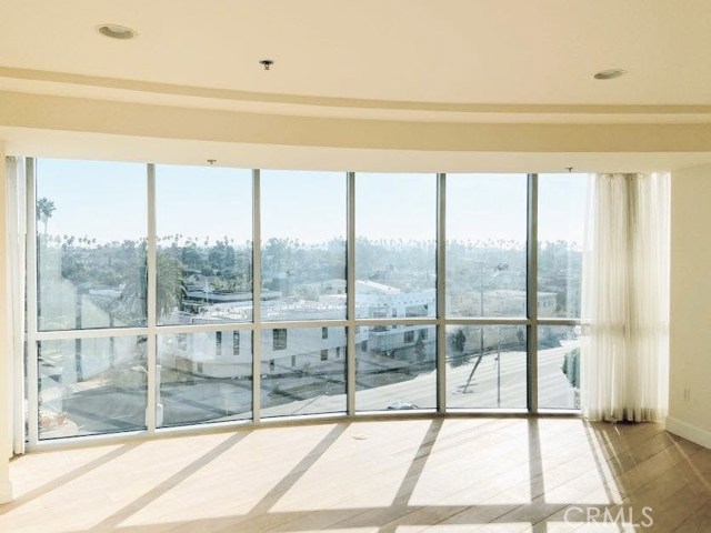 2 Bed Home for Sale in Los Angeles, California