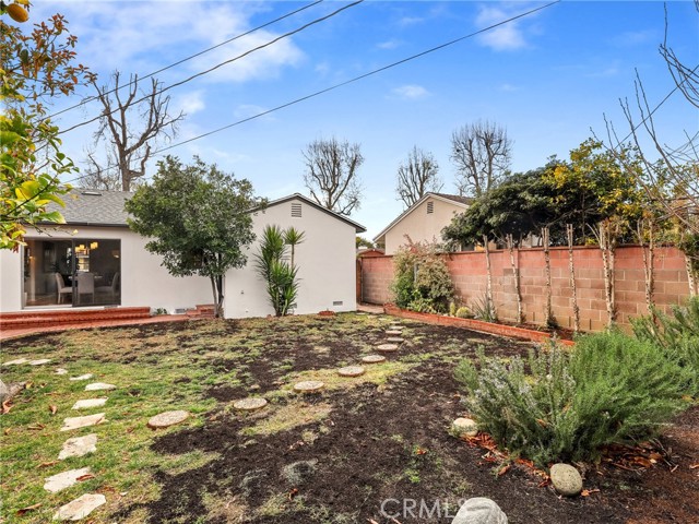 2 Bed Home for Sale in Van Nuys, California