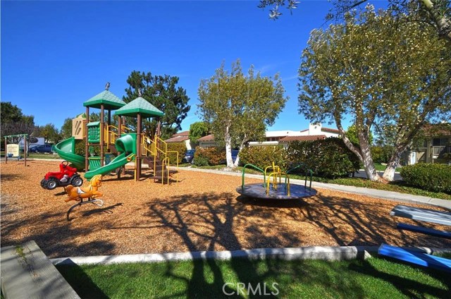 134 Aspen Way, Rolling Hills Estates, California 90274, 3 Bedrooms Bedrooms, ,2 BathroomsBathrooms,Residential,Sold,Aspen,PV19090589