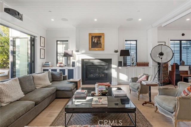 1405 Oak Avenue, Manhattan Beach, California 90266, 4 Bedrooms Bedrooms, ,4 BathroomsBathrooms,Residential,Sold,Oak,SB20231748