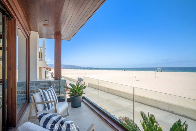 1932 The Strand, Hermosa Beach, California 90254, 4 Bedrooms Bedrooms, ,4 BathroomsBathrooms,Residential,Sold,The Strand,SB18113489