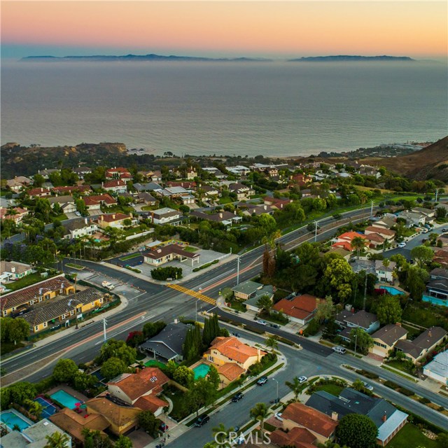 29710 Whitley Collins Drive, Rancho Palos Verdes, California 90275, 5 Bedrooms Bedrooms, ,2 BathroomsBathrooms,Residential,Sold,Whitley Collins,PV17150081