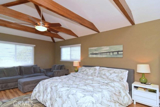 546 11th Street, Hermosa Beach, California 90254, 2 Bedrooms Bedrooms, ,3 BathroomsBathrooms,Residential,Sold,11th,SB18018596