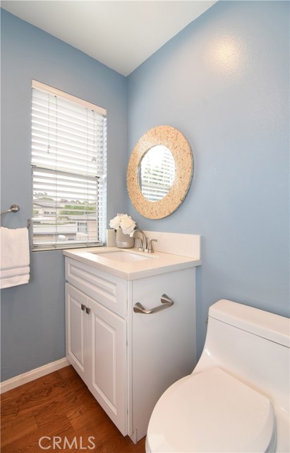 1925 Mathews Avenue, Redondo Beach, California 90278, 3 Bedrooms Bedrooms, ,2 BathroomsBathrooms,Residential,Sold,Mathews,SB20071564
