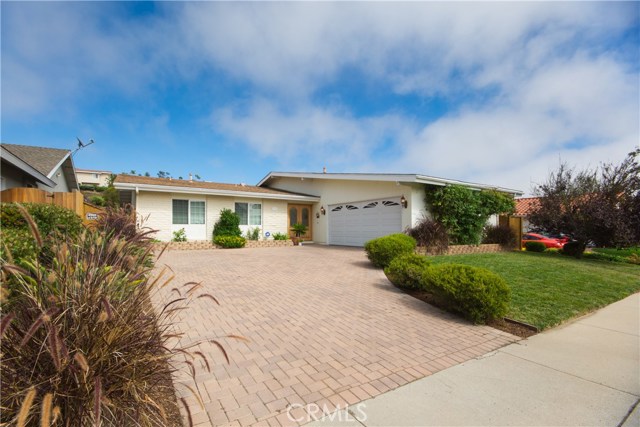 28716 Lomo Drive, Rancho Palos Verdes, California 90275, 4 Bedrooms Bedrooms, ,2 BathroomsBathrooms,Residential,Sold,Lomo,PV17190994