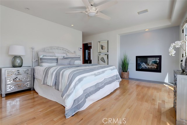 1057 8th Place, Hermosa Beach, California 90254, 5 Bedrooms Bedrooms, ,3 BathroomsBathrooms,Residential,Sold,8th,SB19212583