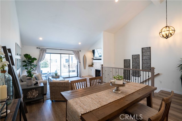 222 Irena Avenue, Redondo Beach, California 90277, 2 Bedrooms Bedrooms, ,2 BathroomsBathrooms,Residential,Sold,Irena,WS20097844