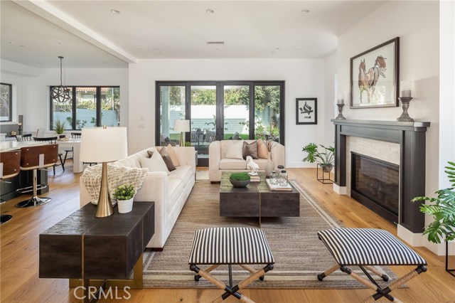 2400 John Street, Manhattan Beach, California 90266, 5 Bedrooms Bedrooms, ,2 BathroomsBathrooms,Residential,Sold,John,SB19208383