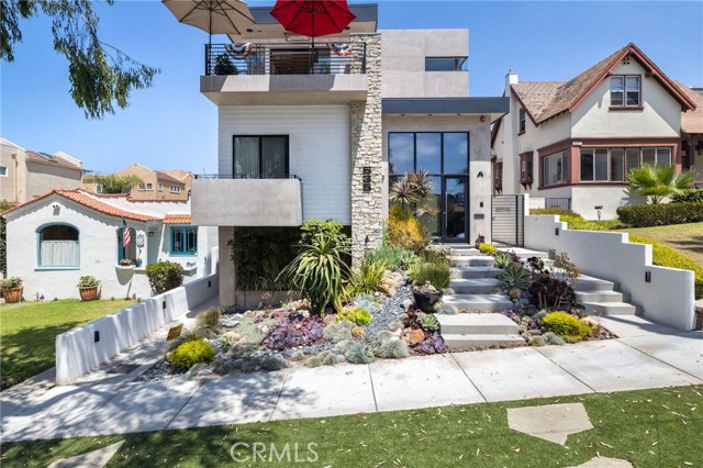 535 Avenue B, Redondo Beach, California 90277, 4 Bedrooms Bedrooms, ,3 BathroomsBathrooms,Residential,Sold,Avenue B,SB20169921