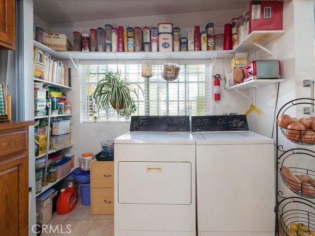 2 Bed Home for Sale in Hawthorne, California