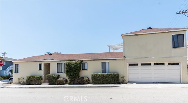 3205 Highland Avenue, Hermosa Beach, California 90254, 4 Bedrooms Bedrooms, ,3 BathroomsBathrooms,Residential,Sold,Highland,SB18114680