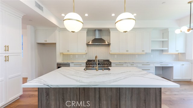 1018 Avenue A, Redondo Beach, California 90277, 6 Bedrooms Bedrooms, ,6 BathroomsBathrooms,Residential,Sold,Avenue A,PV20118056