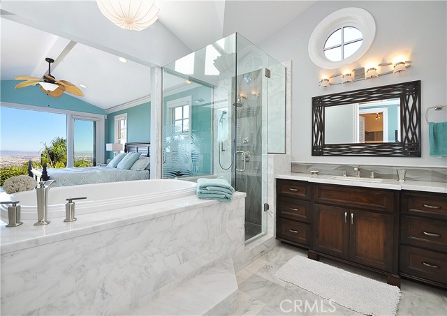 Luxurious Master Bath