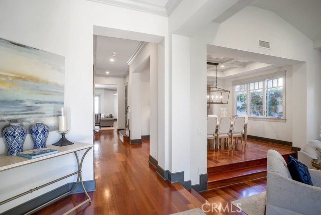 717 31st Street, Manhattan Beach, California 90266, 5 Bedrooms Bedrooms, ,4 BathroomsBathrooms,Residential,Sold,31st,SB20133656