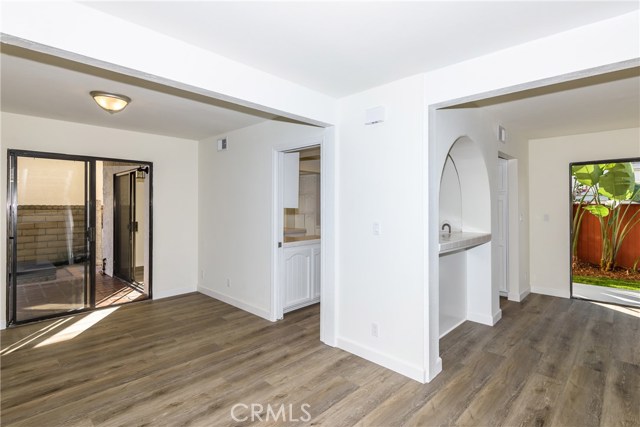 Dining Room off the Kitchen!