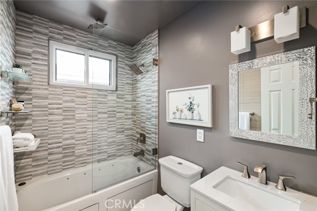 4 Bed Home for Sale in Hawthorne, California