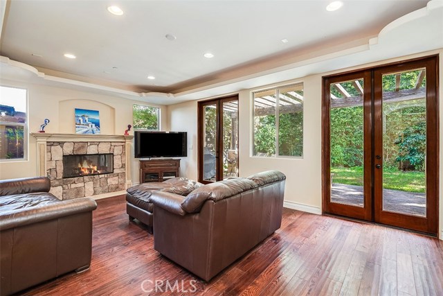 Fire in fireplace is photoshopped in for appearance.  Gas line is capped and fireplace never used by current owners.