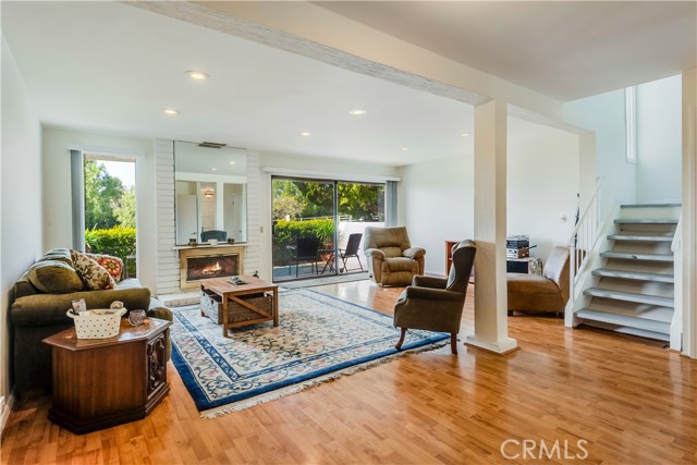 11 Seaview Drive South, Rolling Hills Estates, California 90274, 3 Bedrooms Bedrooms, ,3 BathroomsBathrooms,Residential,Sold,Seaview Drive South,PV19037214