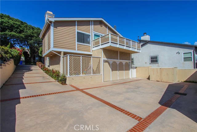 1916 Marshallfield Lane, Redondo Beach, California 90278, 3 Bedrooms Bedrooms, ,1 BathroomBathrooms,Residential,Sold,Marshallfield,PW18065789