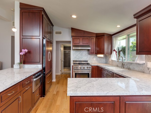 2031 Summerland Street, Rancho Palos Verdes, California 90275, 4 Bedrooms Bedrooms, ,2 BathroomsBathrooms,Residential,Sold,Summerland,PV17156760
