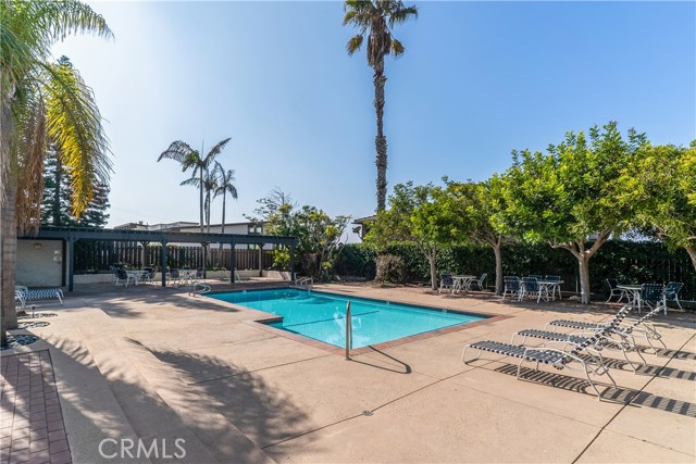 736 Gould Avenue, Hermosa Beach, California 90254, 3 Bedrooms Bedrooms, ,3 BathroomsBathrooms,Residential,Sold,Gould,SB19256929