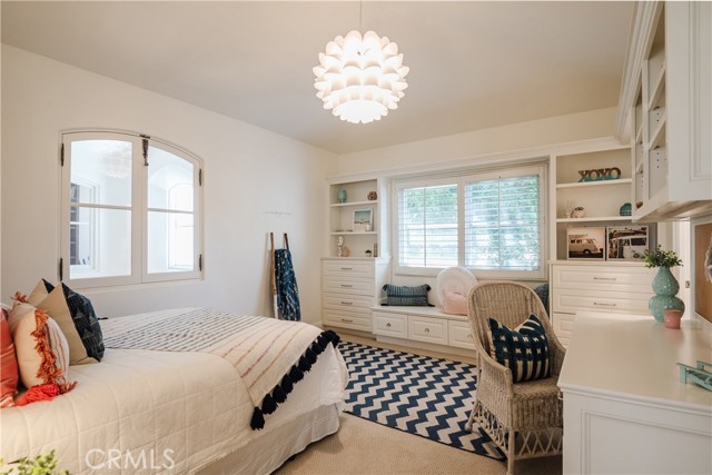 587 26th Street, Manhattan Beach, California 90266, 4 Bedrooms Bedrooms, ,3 BathroomsBathrooms,Residential,Sold,26th,SB21063366