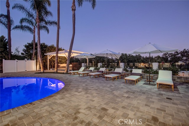 4511 Marloma Drive, Rolling Hills Estates, California 90274, 5 Bedrooms Bedrooms, ,2 BathroomsBathrooms,Residential,Sold,Marloma,PV19267077