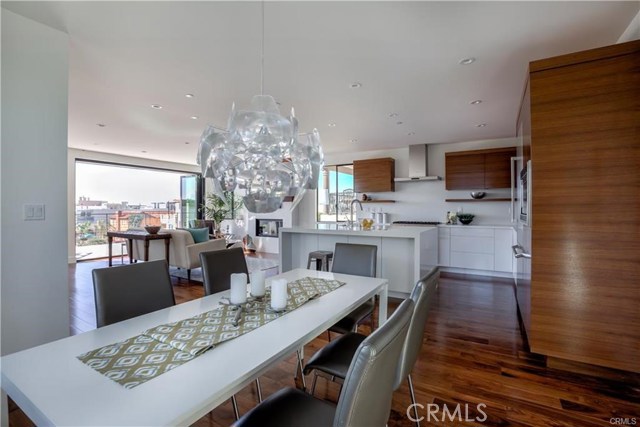 438 Hermosa Avenue, Hermosa Beach, California 90254, 4 Bedrooms Bedrooms, ,3 BathroomsBathrooms,Residential,Sold,Hermosa,PV18010706