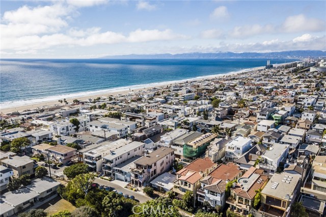 436 26th Street, Manhattan Beach, California 90266, 2 Bedrooms Bedrooms, ,1 BathroomBathrooms,Residential,Sold,26th,SB18241929