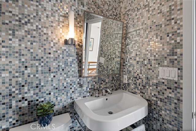 315 24th Street, Manhattan Beach, California 90266, 3 Bedrooms Bedrooms, ,3 BathroomsBathrooms,Residential,Sold,24th,SB20212174