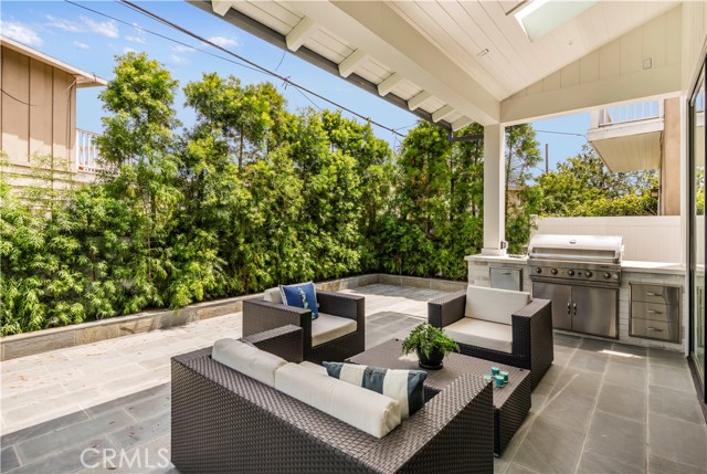 910 28th Street, Manhattan Beach, California 90266, 5 Bedrooms Bedrooms, ,4 BathroomsBathrooms,Residential,Sold,28th,SB19168342