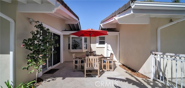 1208 Via Coronel, Palos Verdes Estates, California 90274, 4 Bedrooms Bedrooms, ,2 BathroomsBathrooms,Residential,Sold,Via Coronel,PV21037228