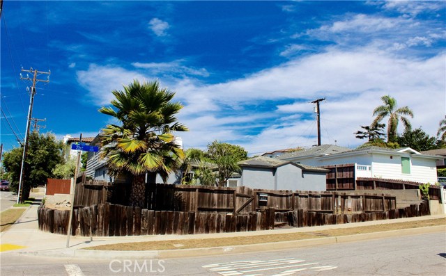 1131 21st Street, Manhattan Beach, California 90266, 3 Bedrooms Bedrooms, ,2 BathroomsBathrooms,Residential,Sold,21st,SB19229133