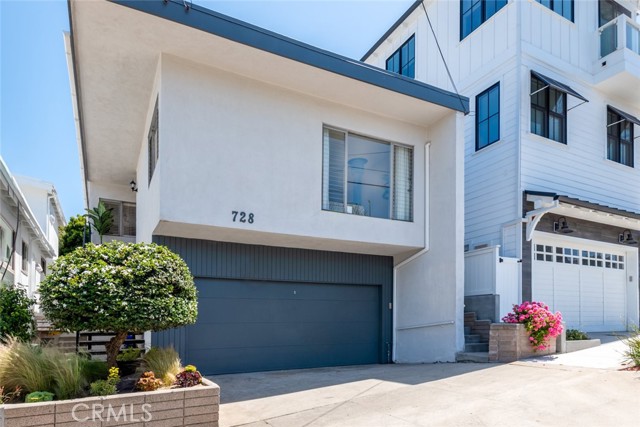 728 13th Street, Manhattan Beach, California 90266, 3 Bedrooms Bedrooms, ,2 BathroomsBathrooms,Residential,Sold,13th,SB21113806