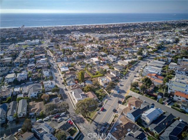 1401 Corona Street, Hermosa Beach, California 90254, 4 Bedrooms Bedrooms, ,3 BathroomsBathrooms,Residential,Sold,Corona,SB20015755