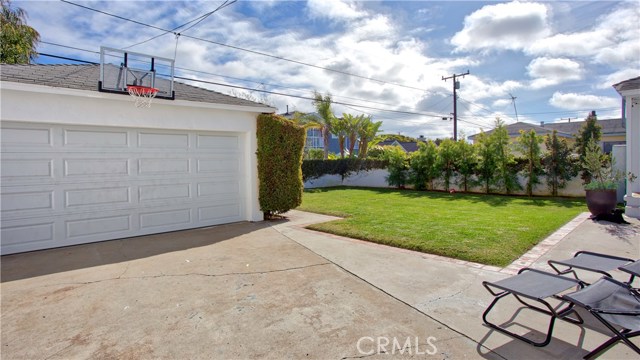 Large private Backyard
