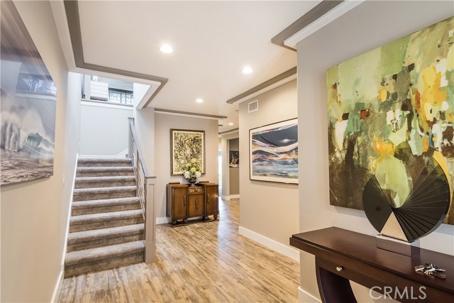 205 Helberta Avenue, Redondo Beach, California 90277, 4 Bedrooms Bedrooms, ,3 BathroomsBathrooms,Residential,Sold,Helberta,SB18113990