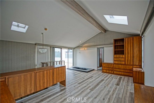 511 Marine Avenue, Manhattan Beach, California 90266, 3 Bedrooms Bedrooms, ,2 BathroomsBathrooms,Residential,Sold,Marine,SB19078478