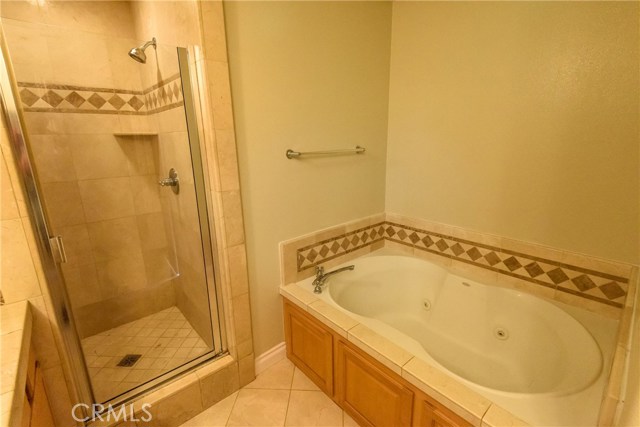 Spa Tub in the Master Bath!