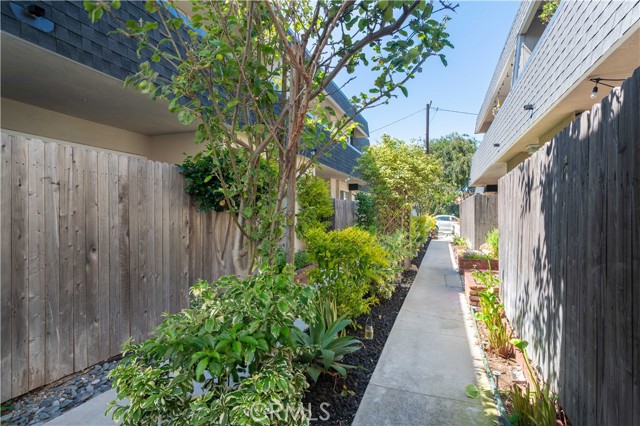 2604 Gates Avenue, Redondo Beach, California 90278, 3 Bedrooms Bedrooms, ,2 BathroomsBathrooms,Residential,Sold,Gates,SB21122281